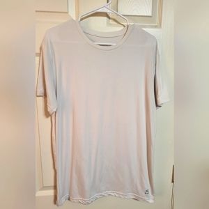 LIGHTLY WORN MEN'S SHORT SLEEVE SHIRT